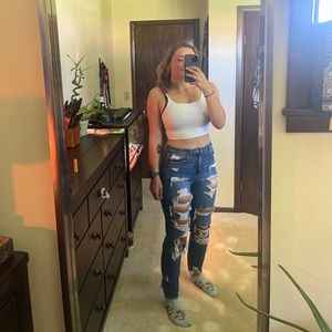 American eagle outfitters ripped mom jeans
